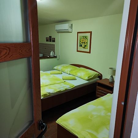 Apartmani Am Крк Экстерьер фото