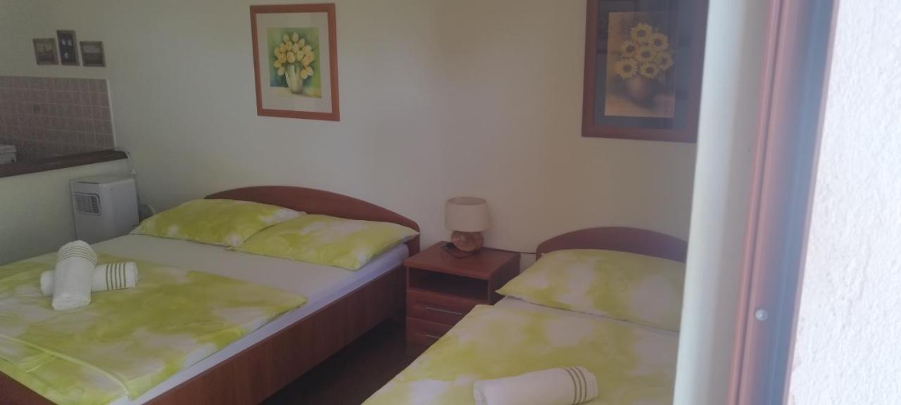 Apartmani Am Крк Экстерьер фото